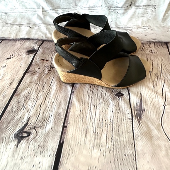 Clarks Lafley Joy Wedge Sandals - Picture 3 of 8